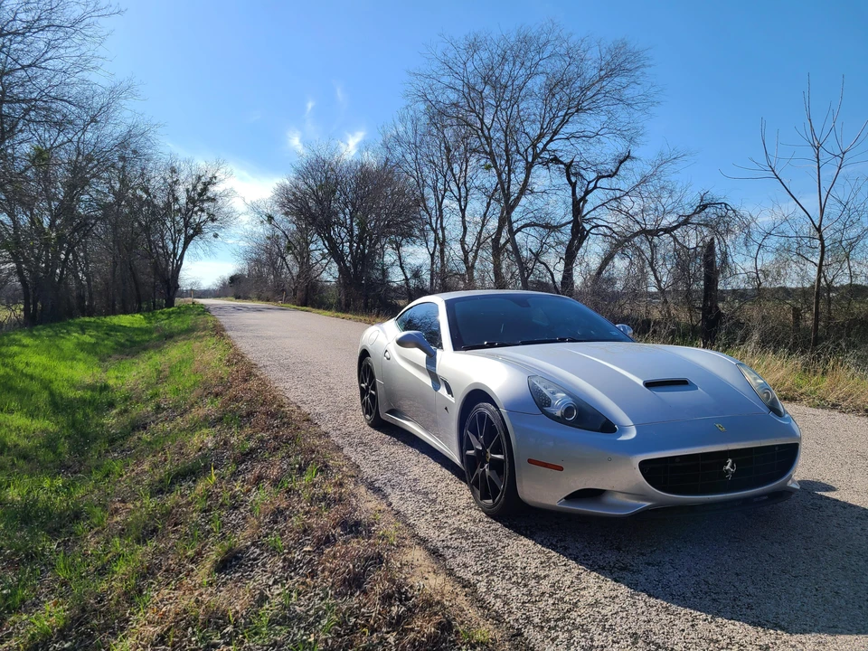 2010 Ferrari California - Image 15 of 31