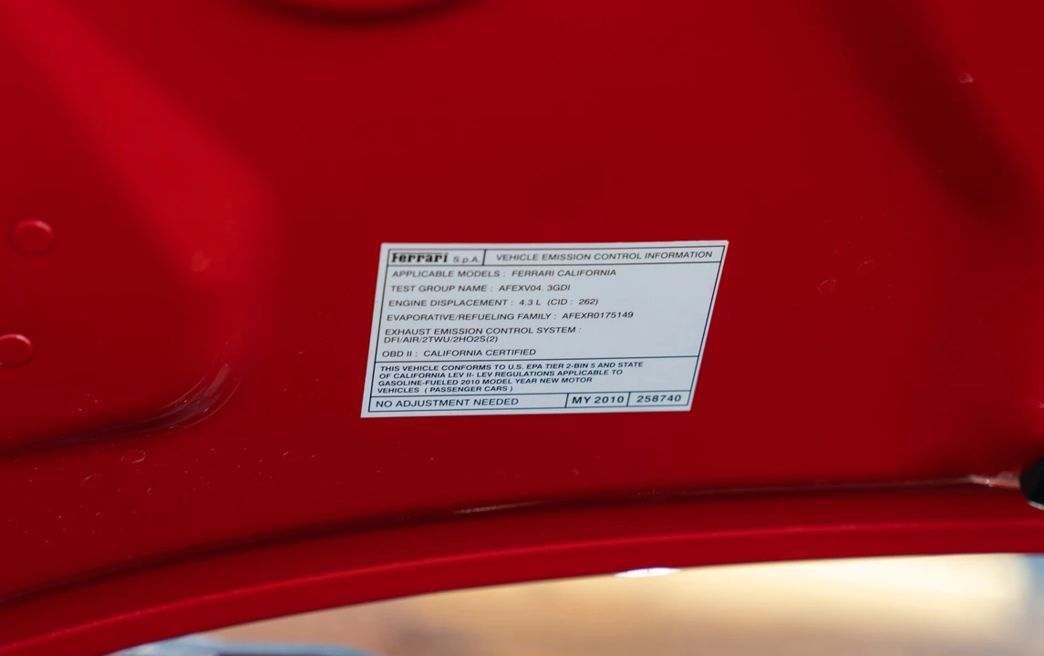 2010 Ferrari California - Image 30 of 31