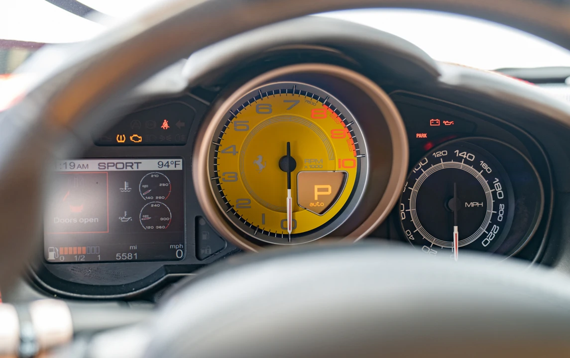 2010 Ferrari California - Image 18 of 31