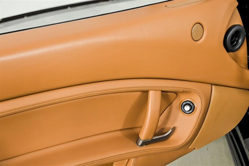 2010 Ferrari California - Image 15 of 31
