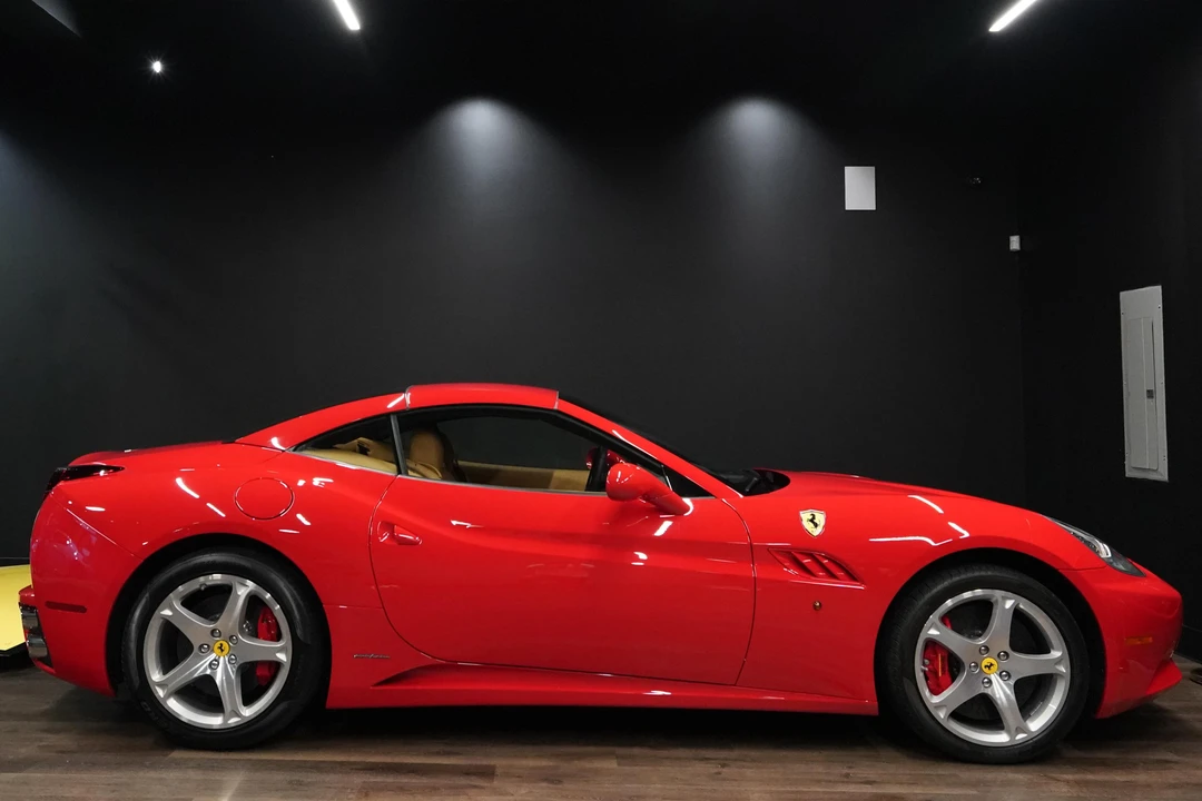 2010 Ferrari California - Image 3 of 5