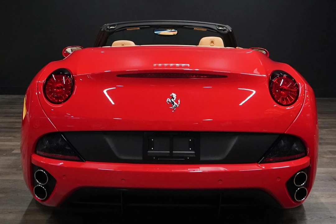 2010 Ferrari California - Image 5 of 5