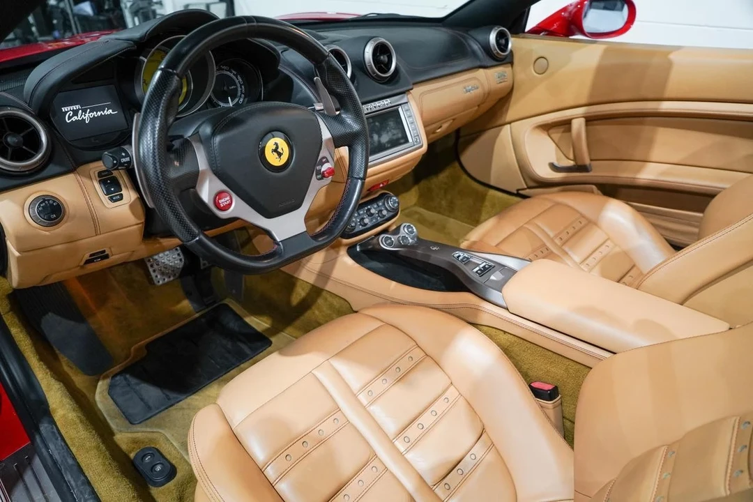 2010 Ferrari California - Image 2 of 21