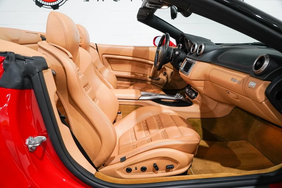 2010 Ferrari California - Image 15 of 21
