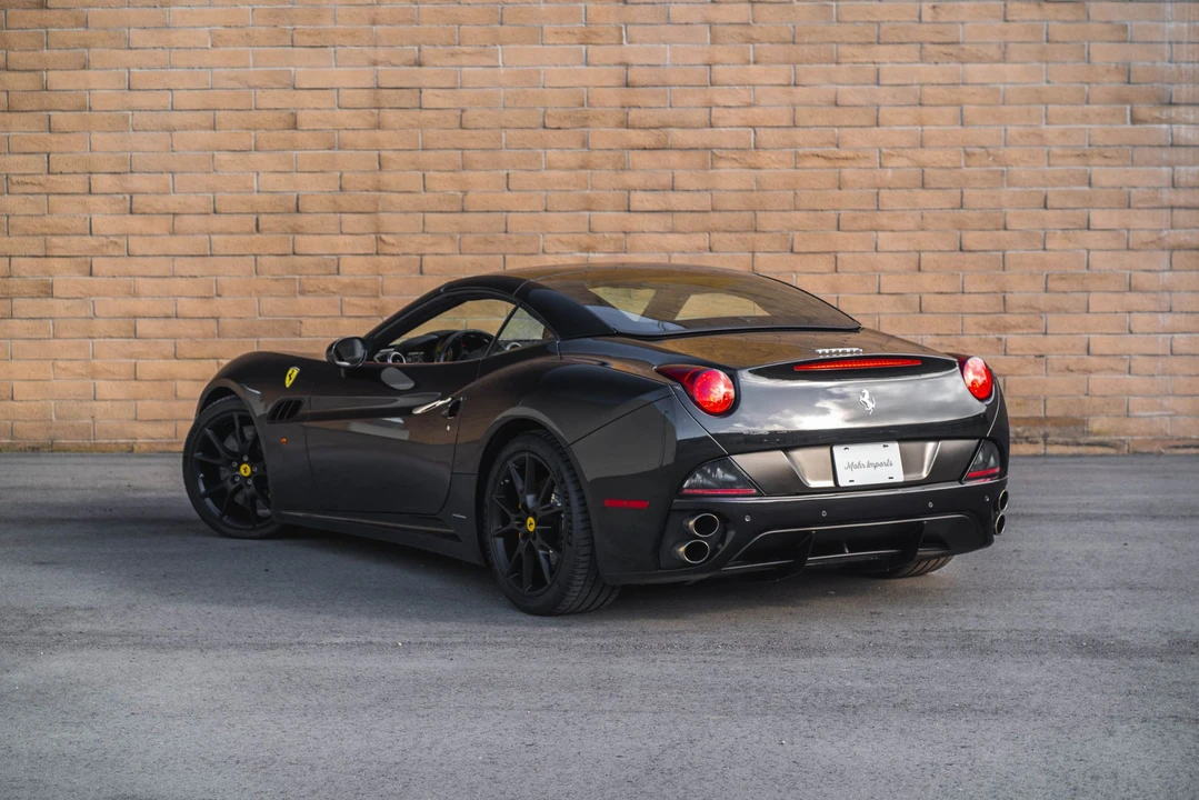 2010 Ferrari California - Image 18 of 31
