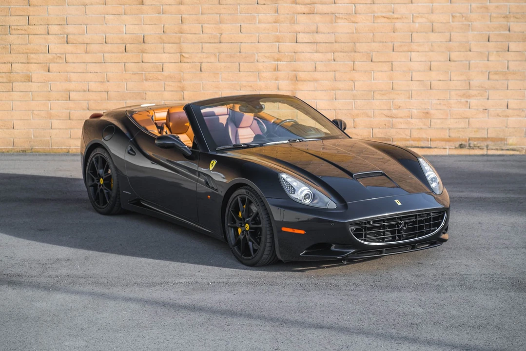 2010 Ferrari California - Image 2 of 31