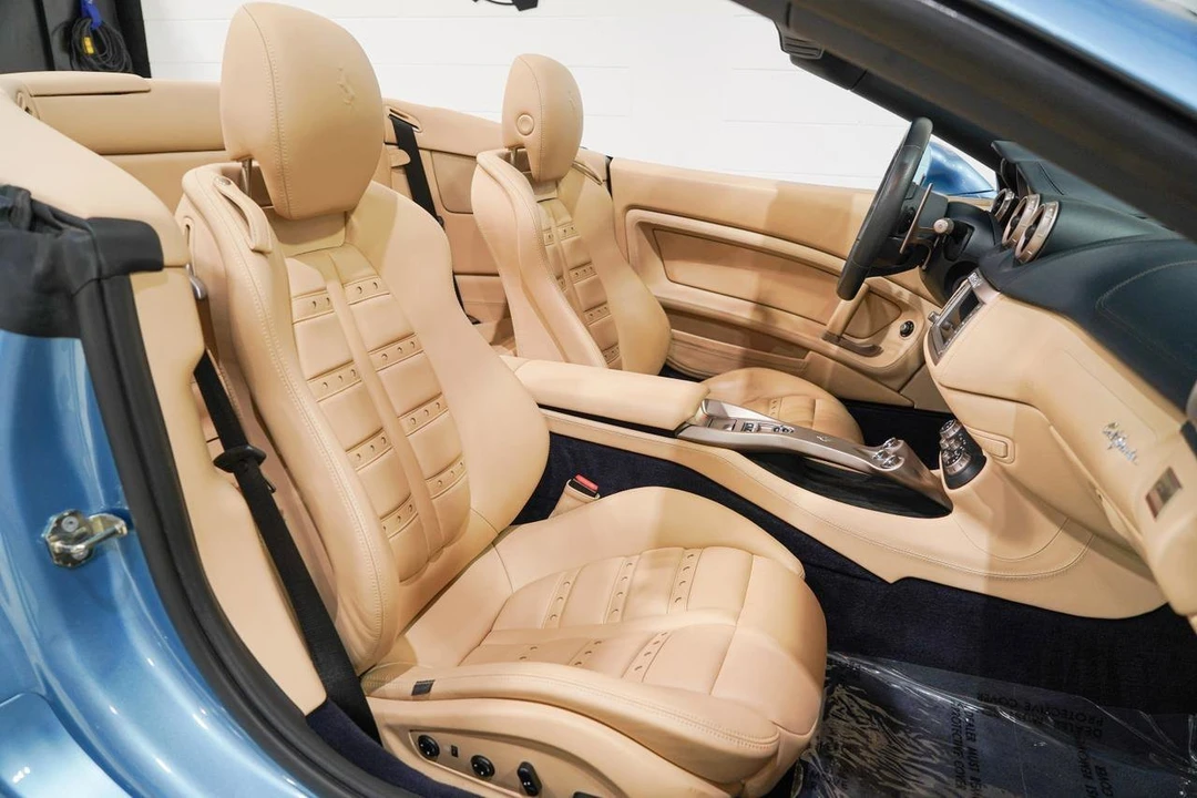 2010 Ferrari California - Image 17 of 31