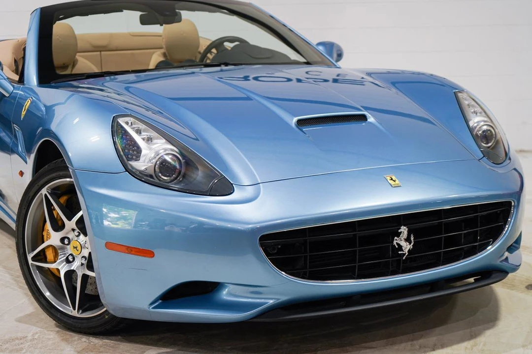 2010 Ferrari California - Image 25 of 31