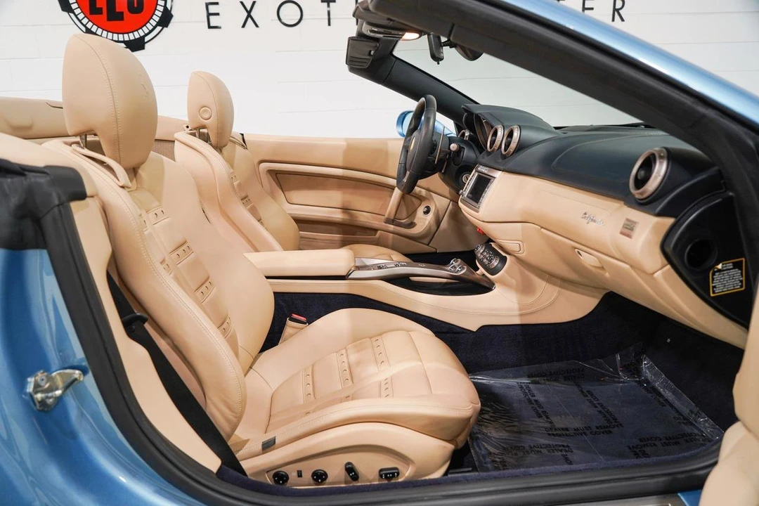 2010 Ferrari California - Image 16 of 31