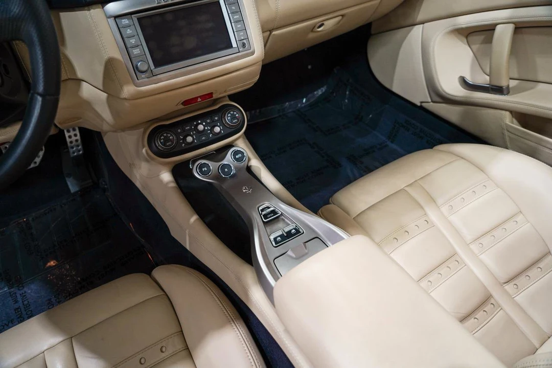 2010 Ferrari California - Image 14 of 31