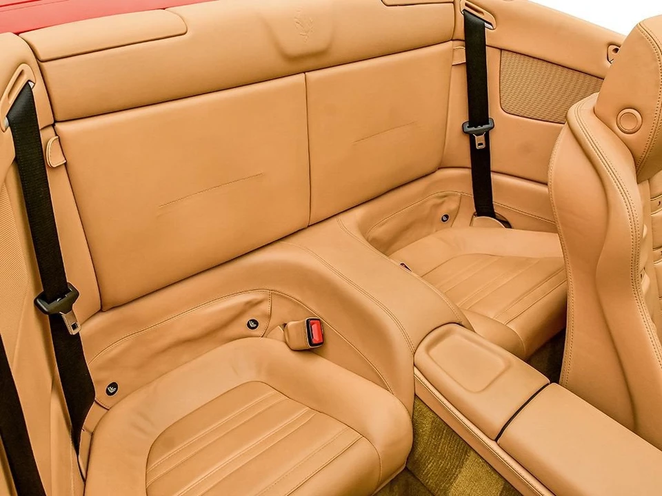 2010 Ferrari California - Image 24 of 31