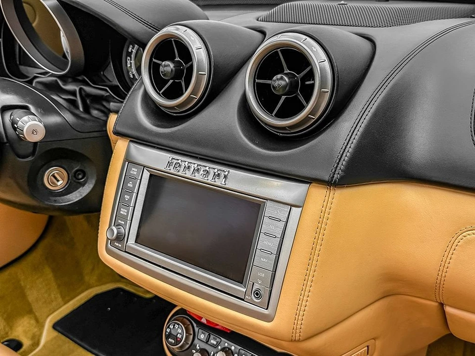 2010 Ferrari California - Image 20 of 31