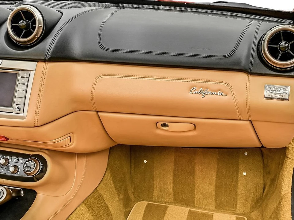 2010 Ferrari California - Image 21 of 31