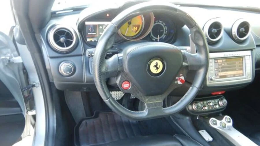 2010 Ferrari California - Image 6 of 17
