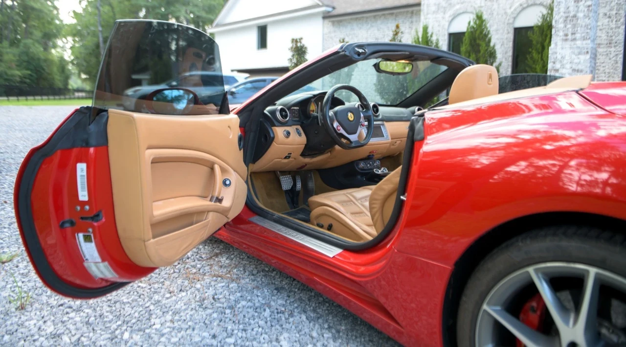 2010 Ferrari California - Image 5 of 7