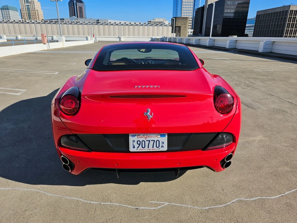2010 Ferrari California - Image 8 of 21