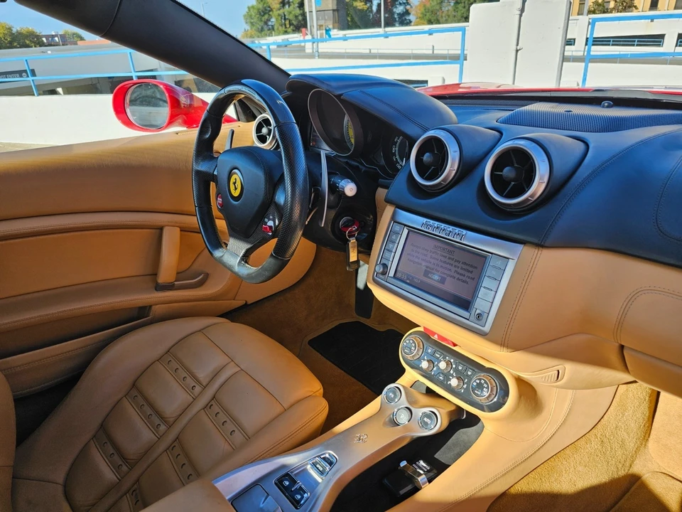 2010 Ferrari California - Image 16 of 21