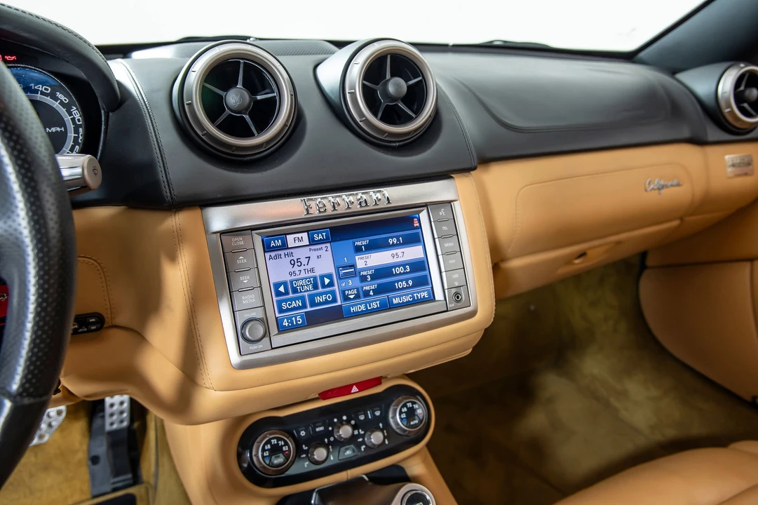 2010 Ferrari California - Image 13 of 31
