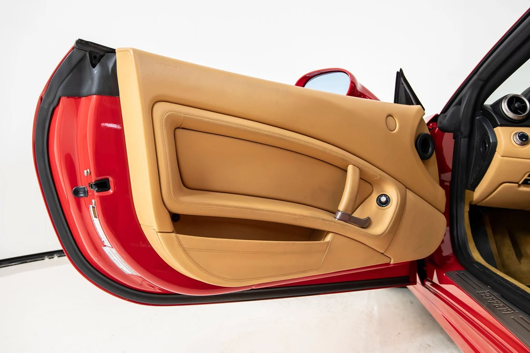 2010 Ferrari California - Image 24 of 31