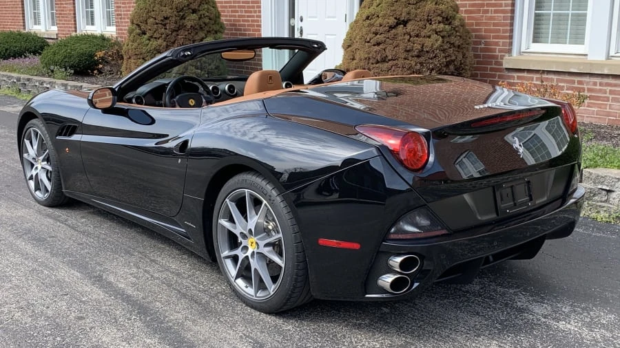 2010 Ferrari California - Image 3 of 10