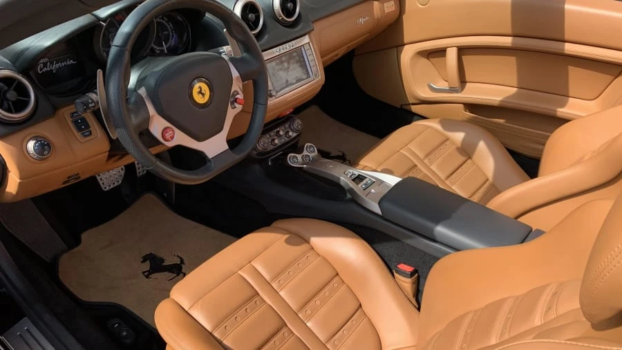 2010 Ferrari California - Image 4 of 10