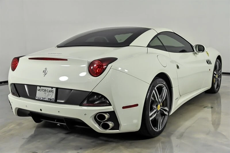 2010 Ferrari California - Image 10 of 31