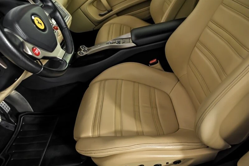 2010 Ferrari California - Image 16 of 31