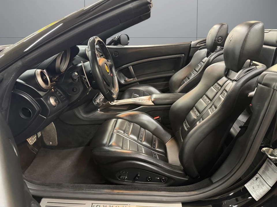 2010 Ferrari California - Image 10 of 25