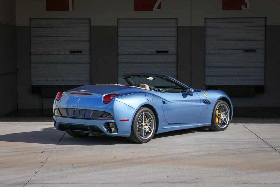 2010 Ferrari California - Image 15 of 31