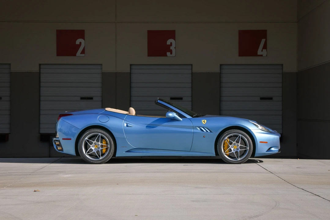 2010 Ferrari California - Image 18 of 31