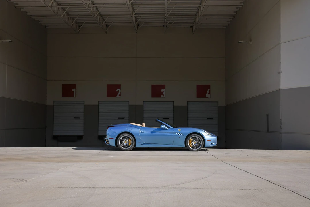 2010 Ferrari California - Image 19 of 31