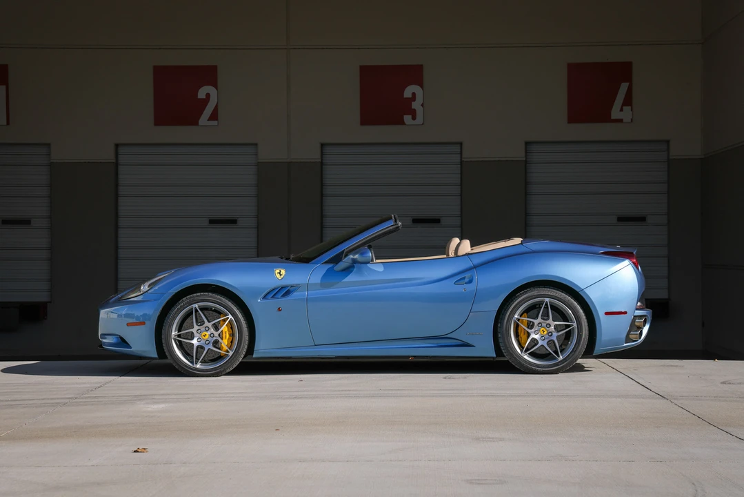 2010 Ferrari California - Image 7 of 31