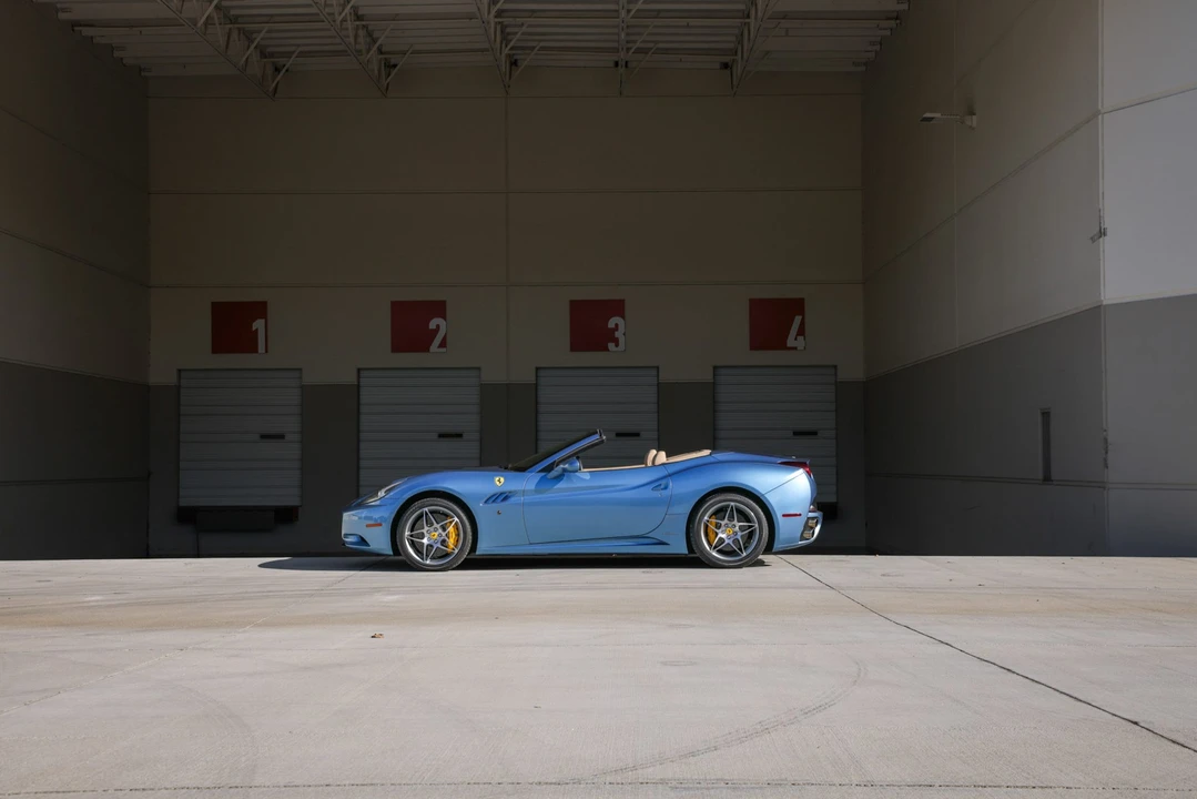 2010 Ferrari California - Image 8 of 31