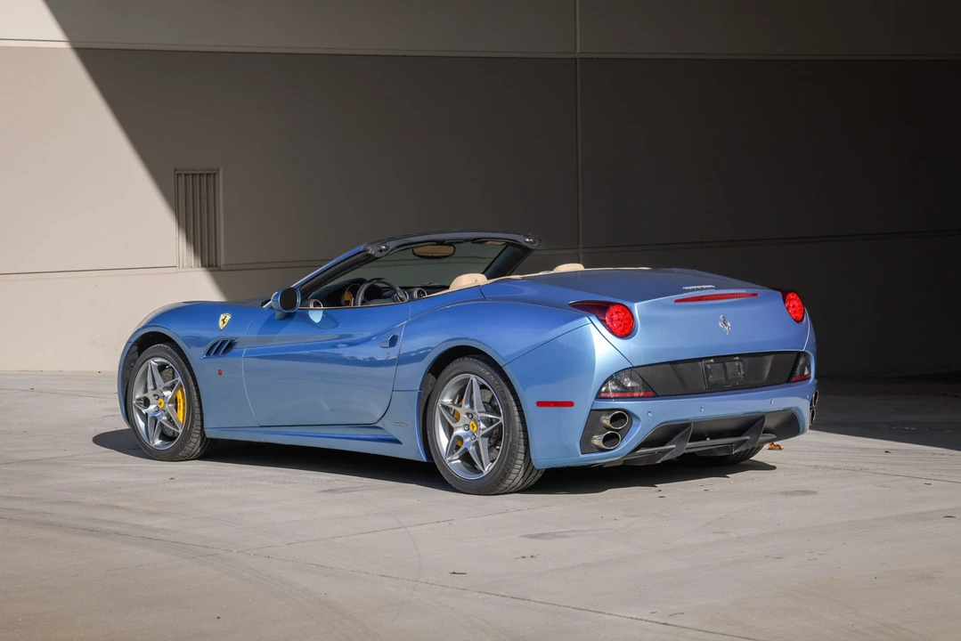 2010 Ferrari California - Image 10 of 31
