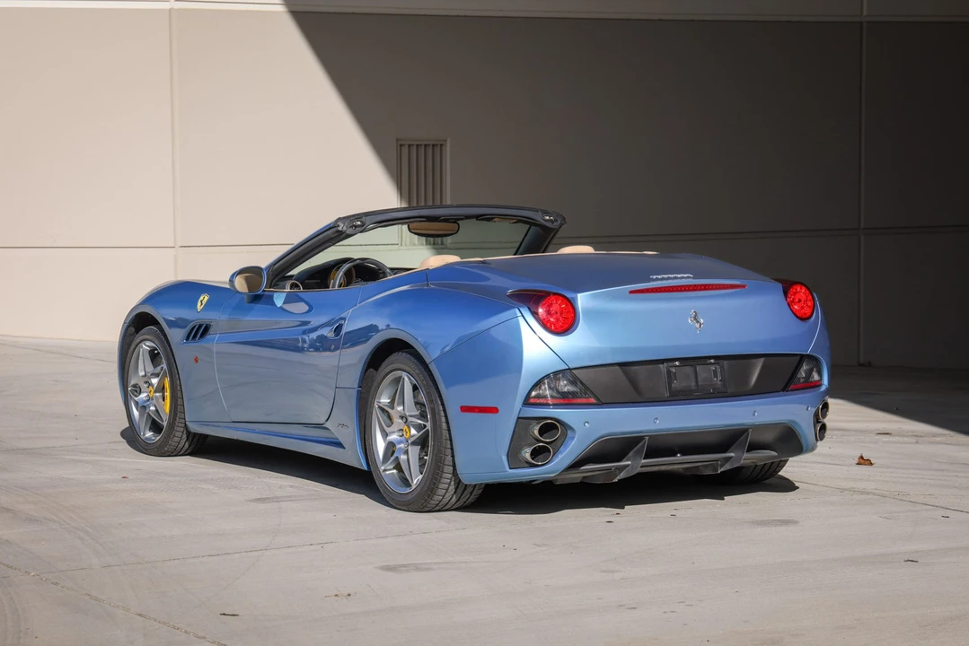 2010 Ferrari California - Image 12 of 31