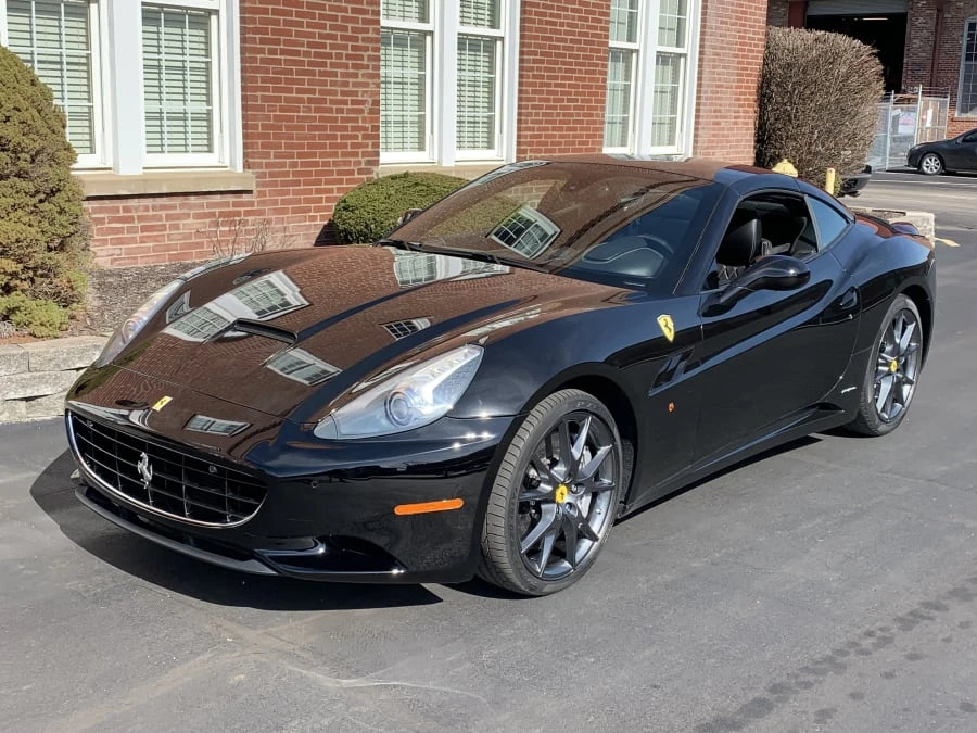 2010 Ferrari California - Image 8 of 10