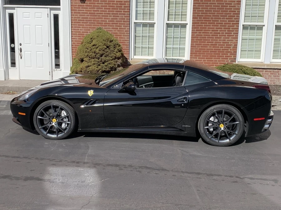 2010 Ferrari California - Image 9 of 10