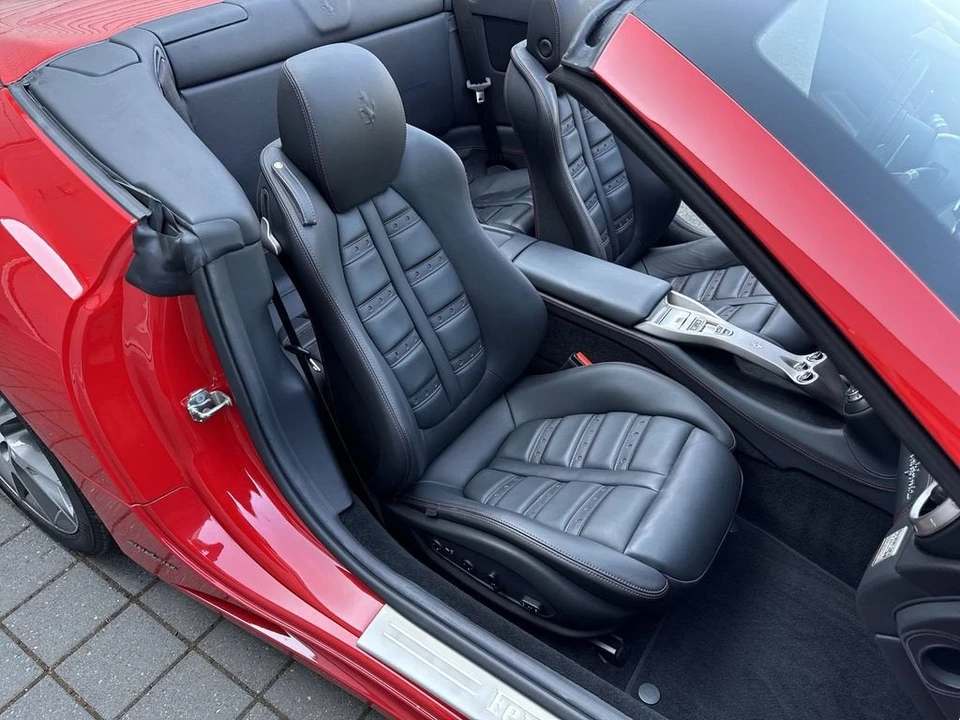 2010 Ferrari California - Image 24 of 31