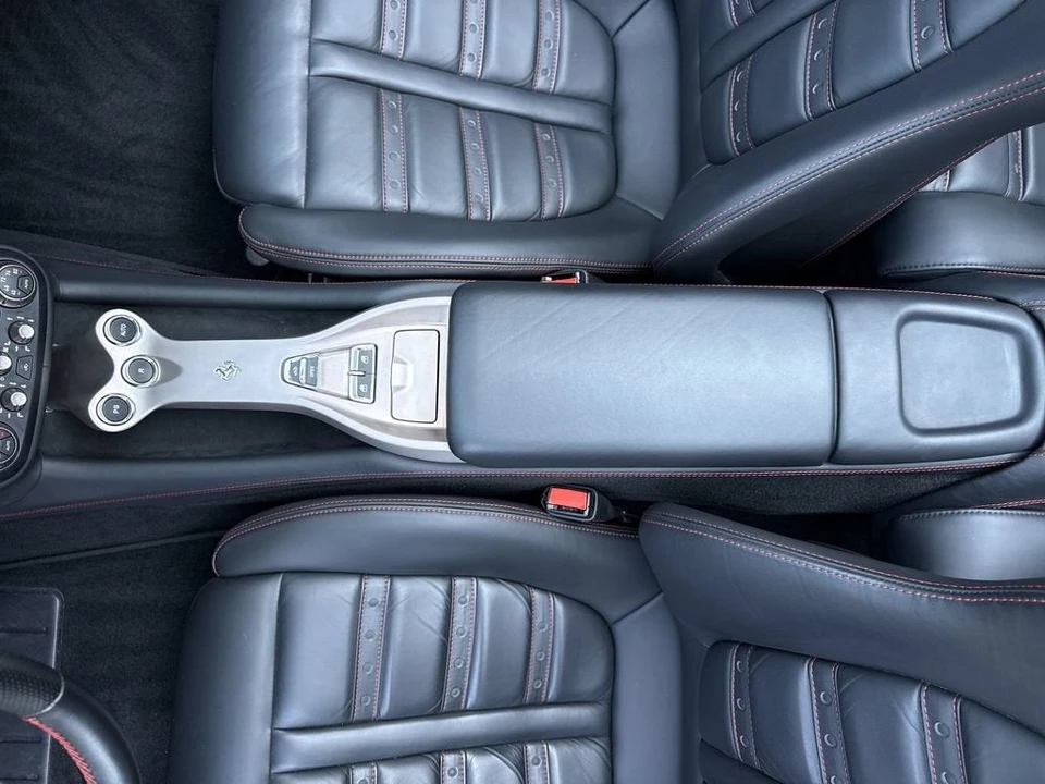 2010 Ferrari California - Image 21 of 31