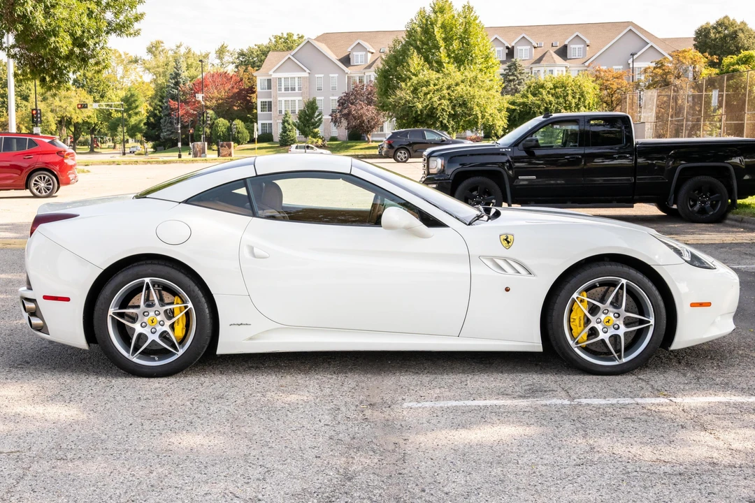 2010 Ferrari California - Image 3 of 31