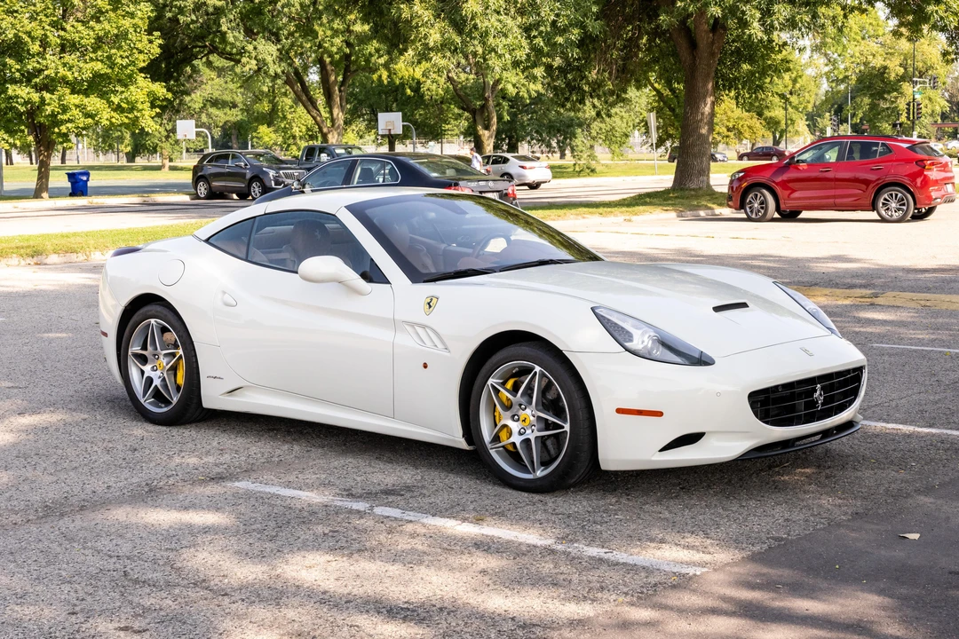 2010 Ferrari California - Image 16 of 31