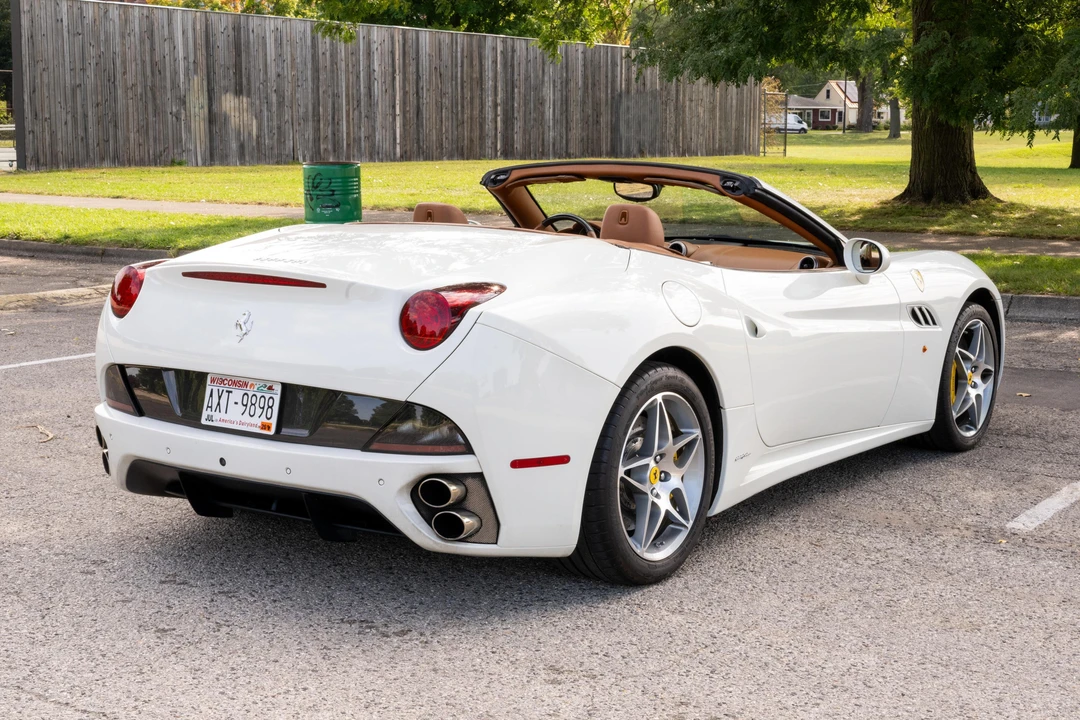2010 Ferrari California - Image 9 of 31