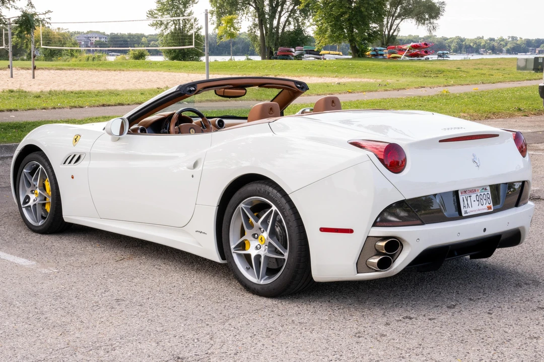 2010 Ferrari California - Image 4 of 31