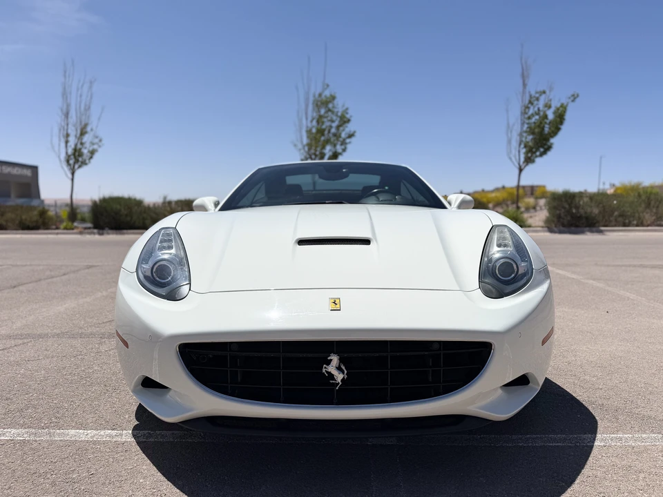 2010 Ferrari California - Image 3 of 31