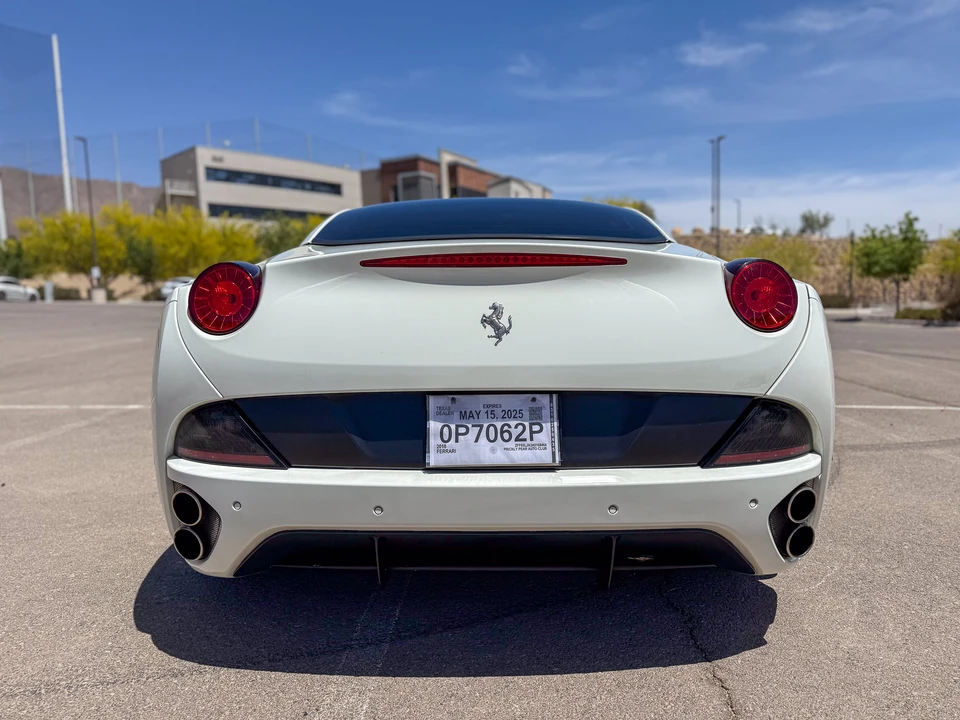 2010 Ferrari California - Image 9 of 31