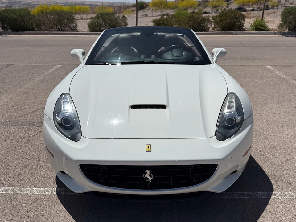 2010 Ferrari California - Image 17 of 31