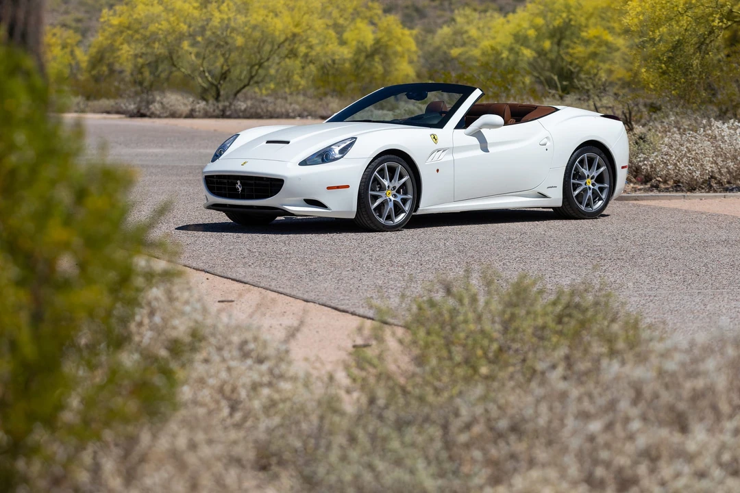 2010 Ferrari California - Image 2 of 31