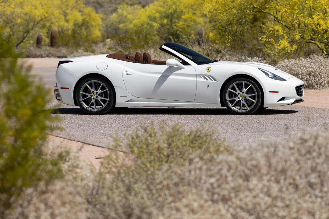 2010 Ferrari California - Image 18 of 31