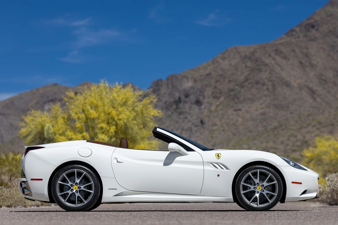 2010 Ferrari California - Image 19 of 31