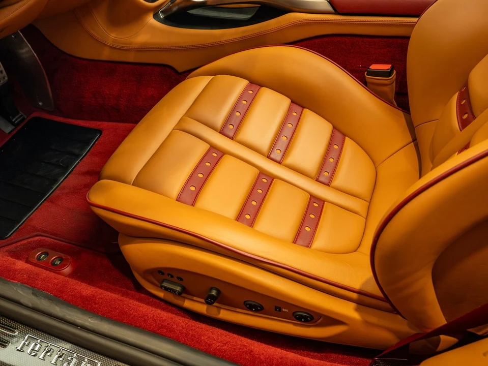 2010 Ferrari California - Image 12 of 31